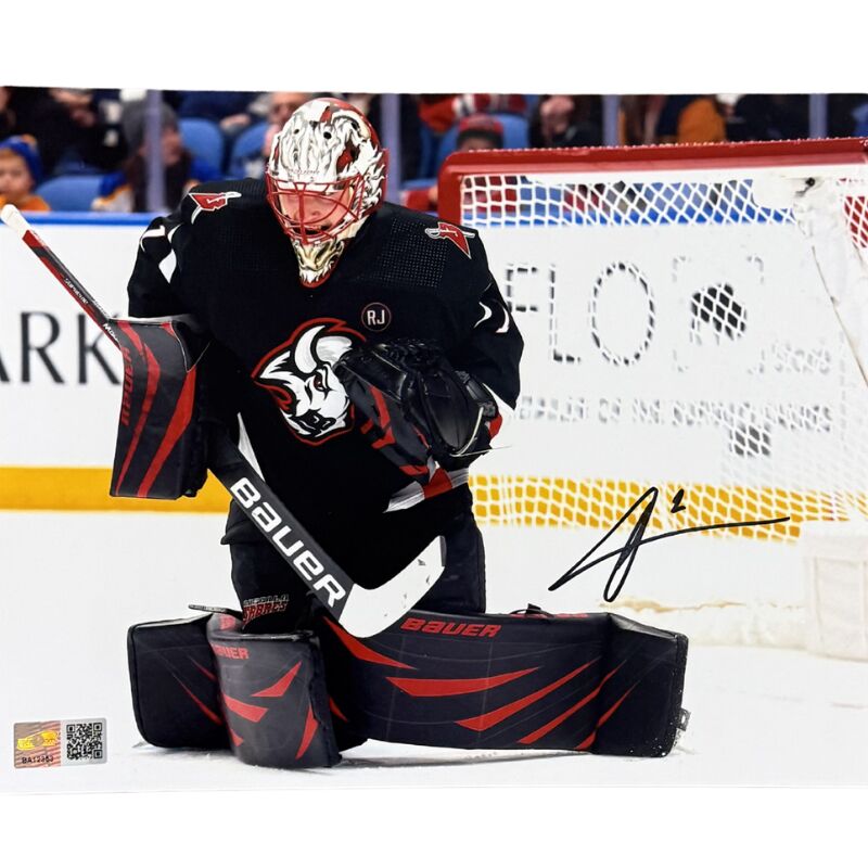 Ukko-Pekka Luukkonen Signed Goathead in Net 8x10 Photo
