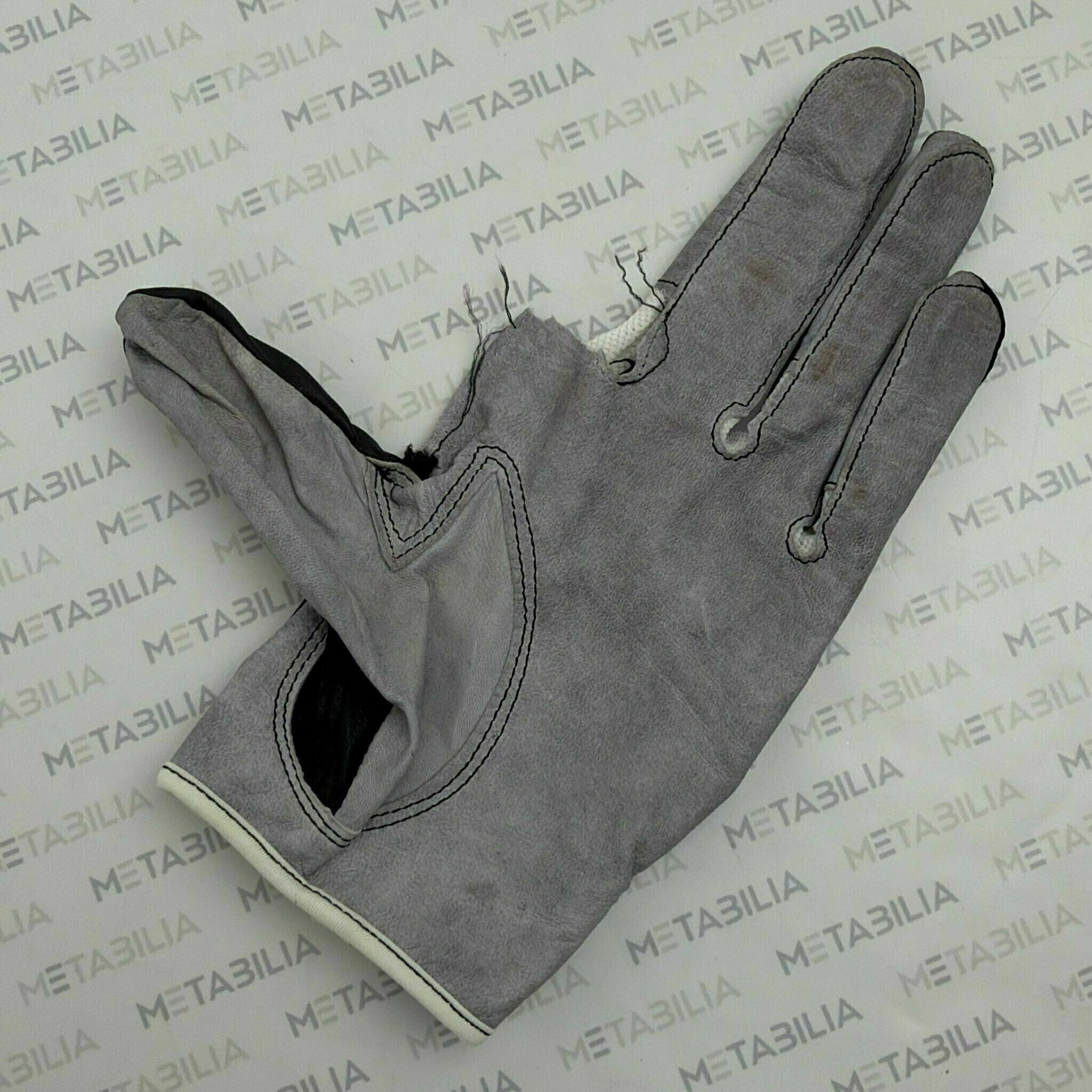 #8 LAMAR JACKSON Game-Worn Glove vs CIN