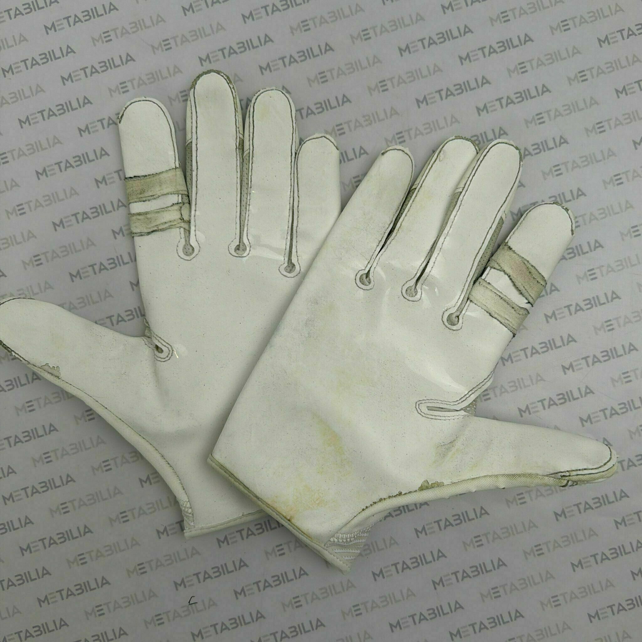 #41 Jones Game-Worn Gloves vs CIN 25-26 Season