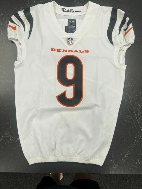 #9 Joe Burrow Team-Issued Jersey, white