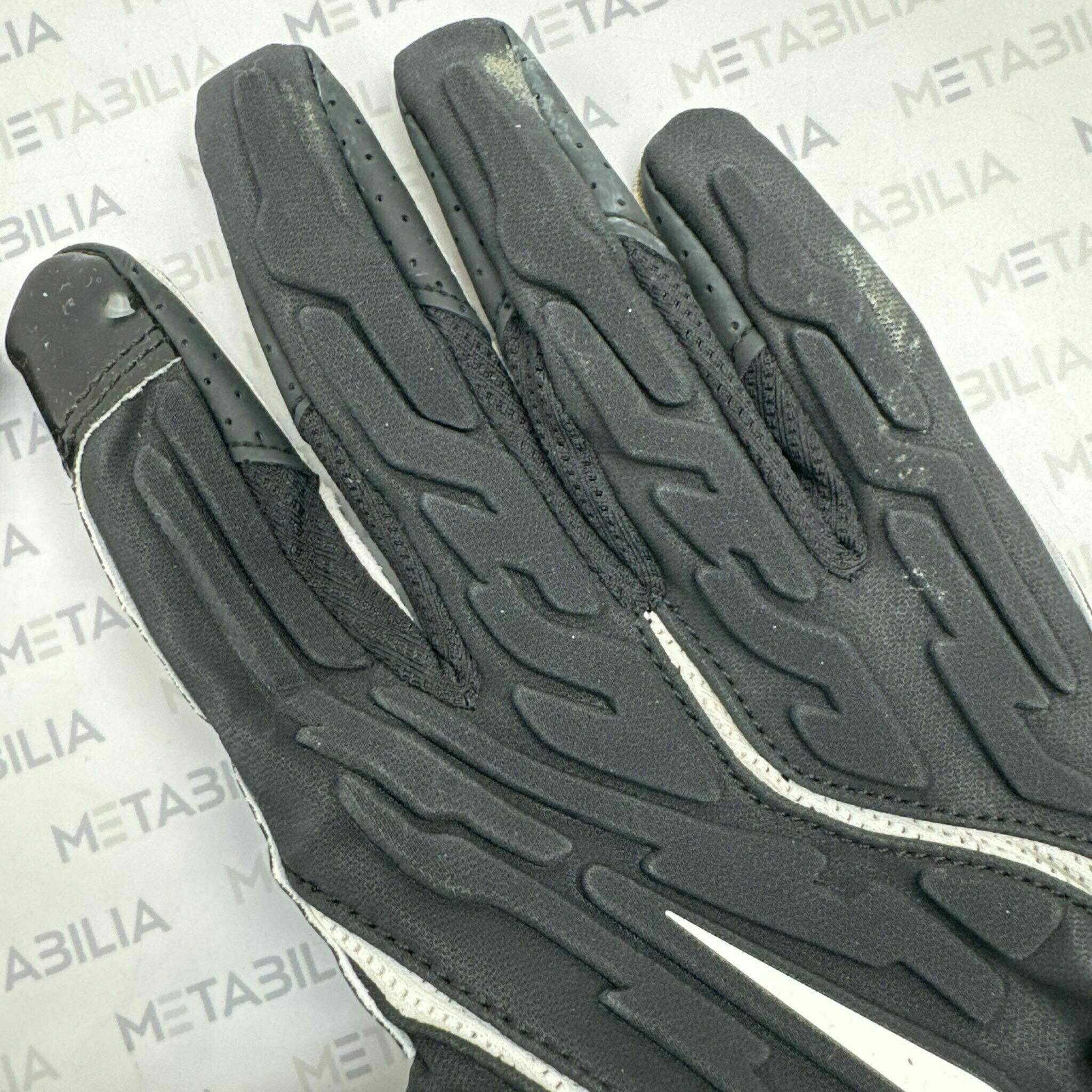 #39 Keondre Jackson Game-Worn Gloves, blk vs GBP 25-26