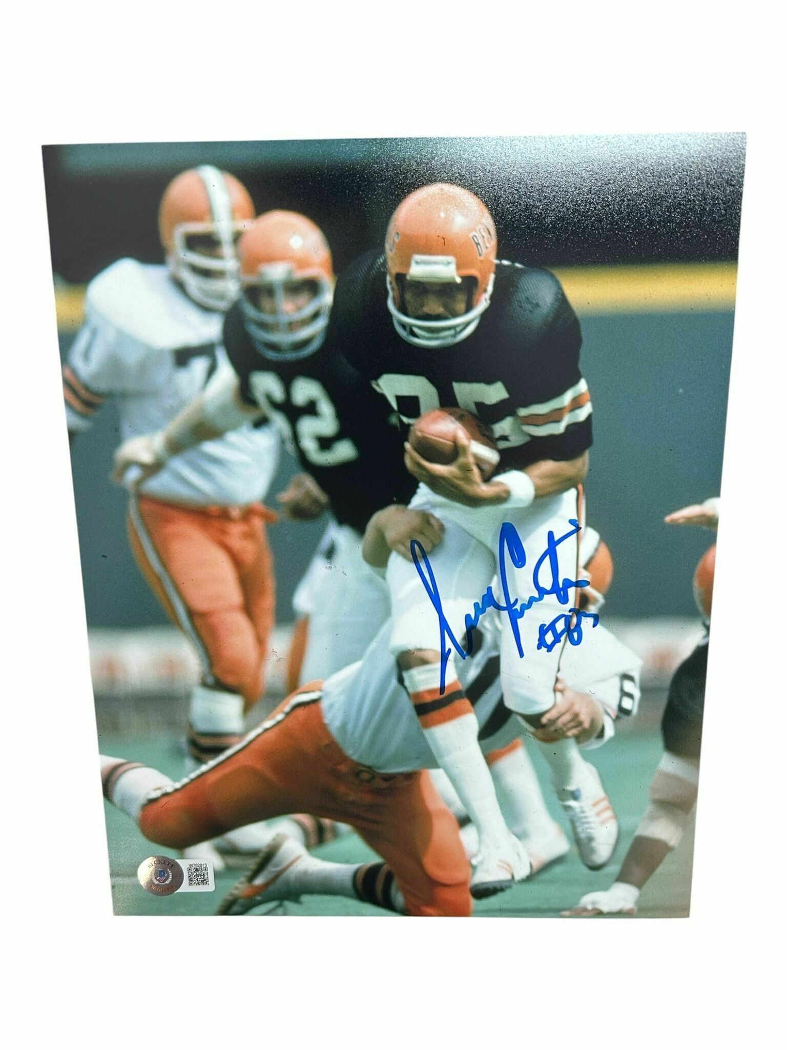 Isaac Curtis Autograph 8x10 Vs. Browns - Beckett Authentic