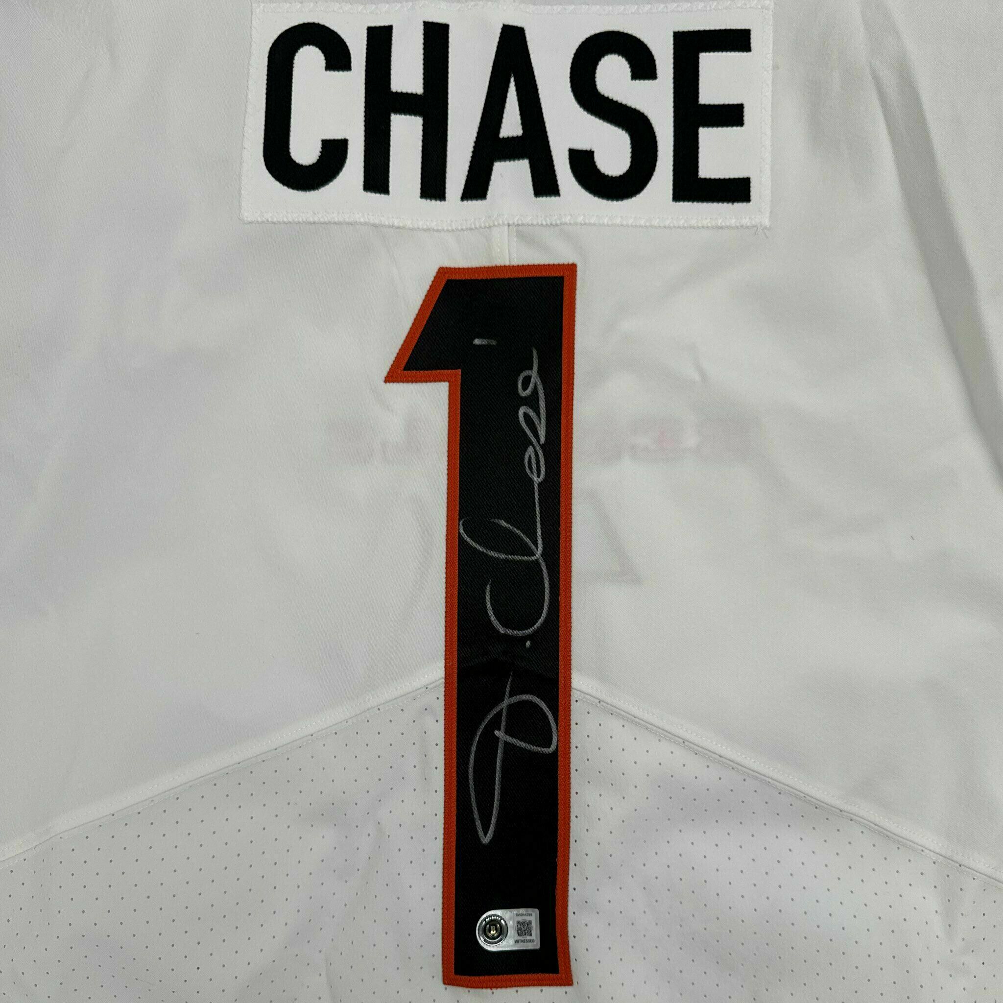 Ja'Marr Chase Signed Team-Issued Jersey