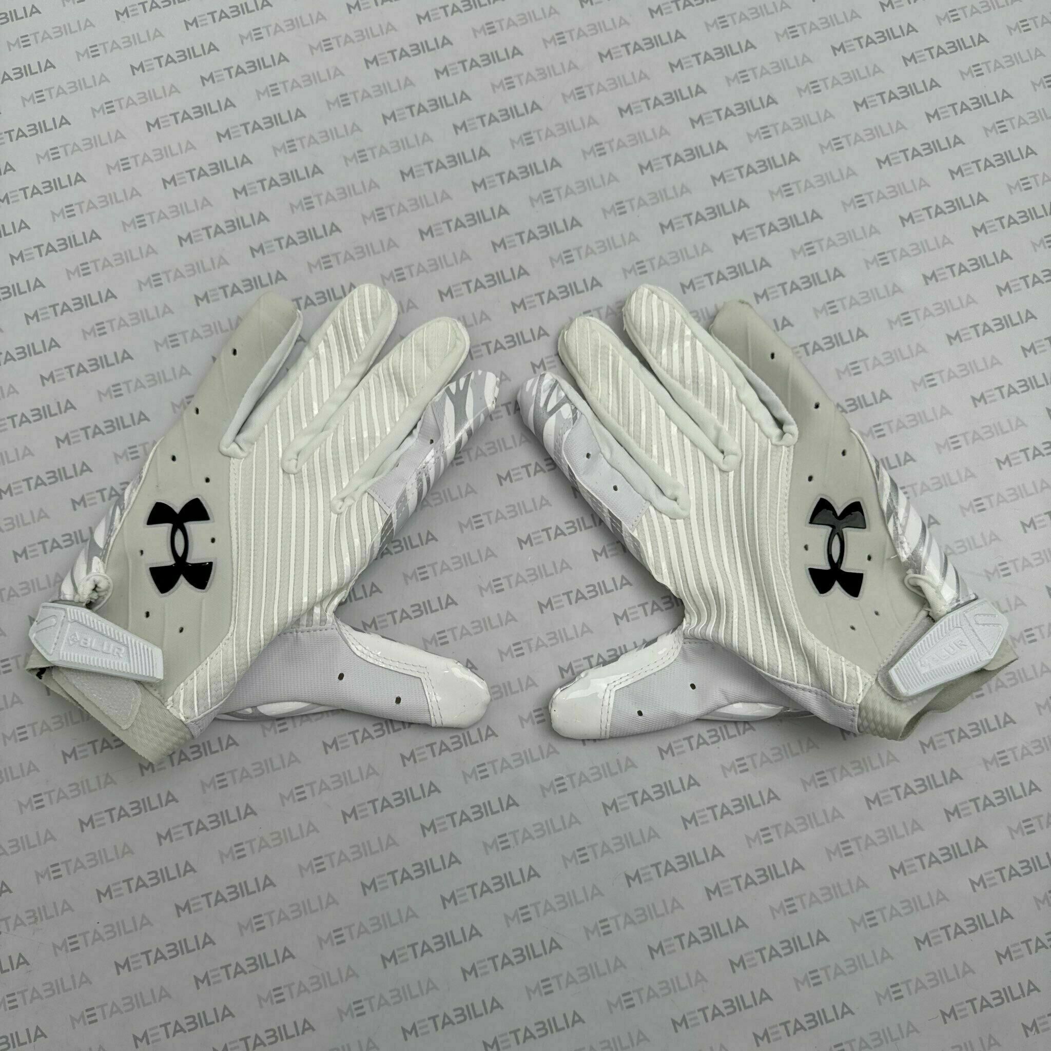 #21 Benjamin Morrison Game Worn Gloves 9/20 vs CLE