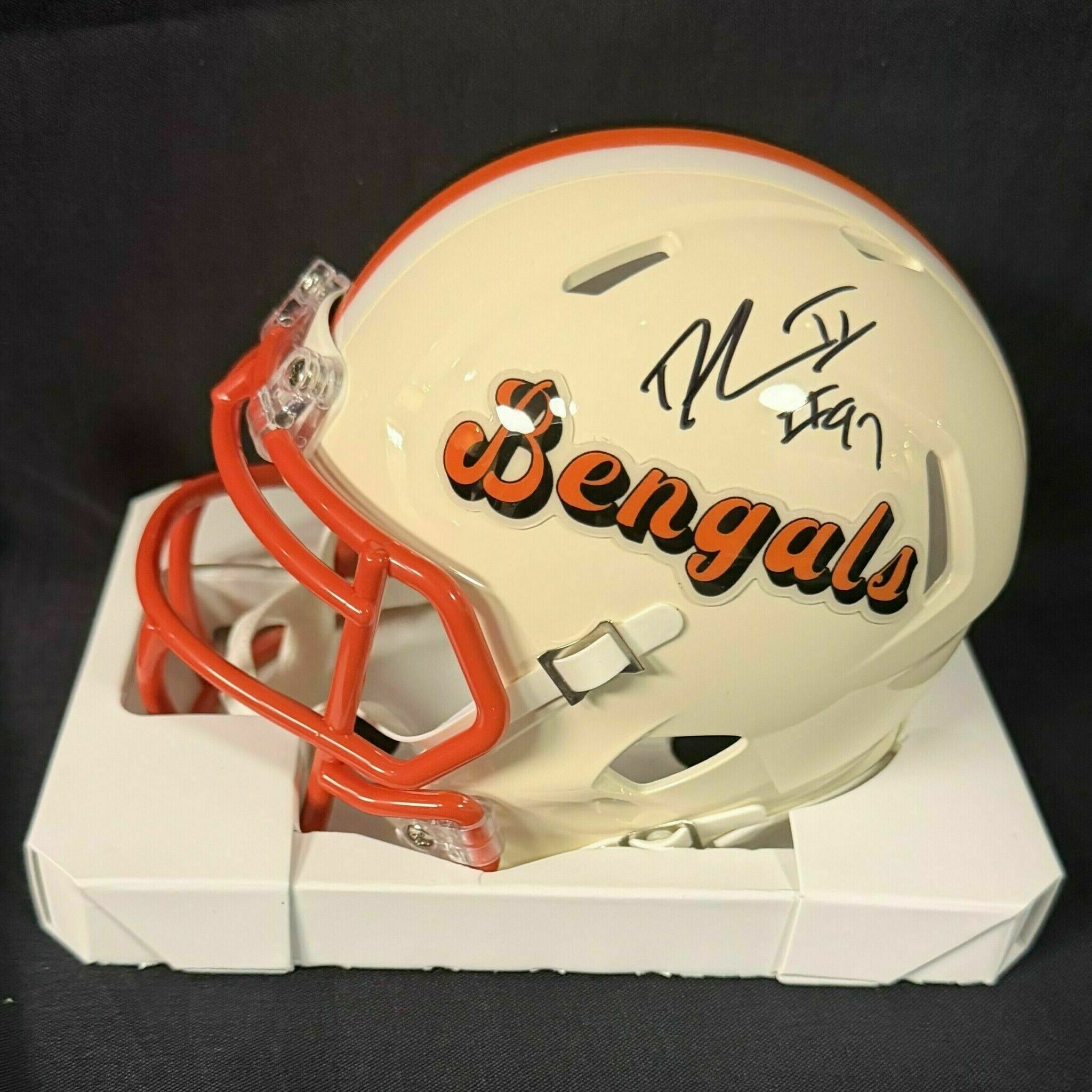 Dexter Lawrence Signed Retro Mini