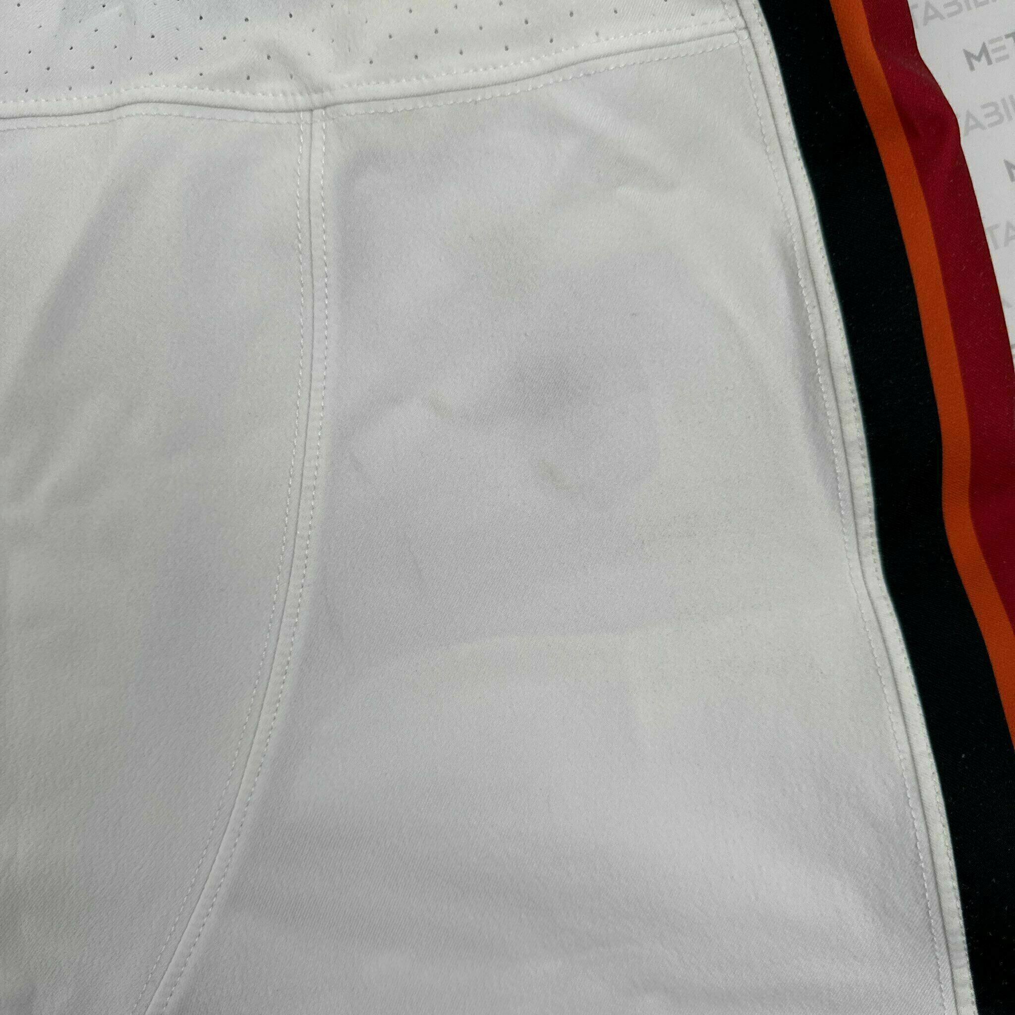 #88 Otton Game-Worn Pants vs GBP