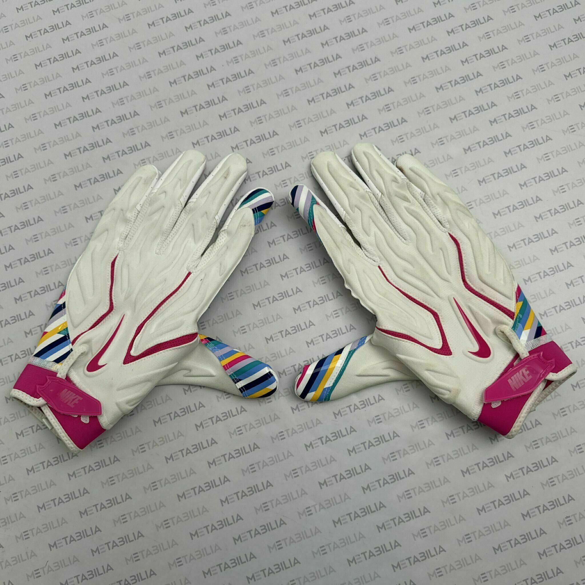 #14 Godwin Jr Game-Worn Gloves vs GBP, white