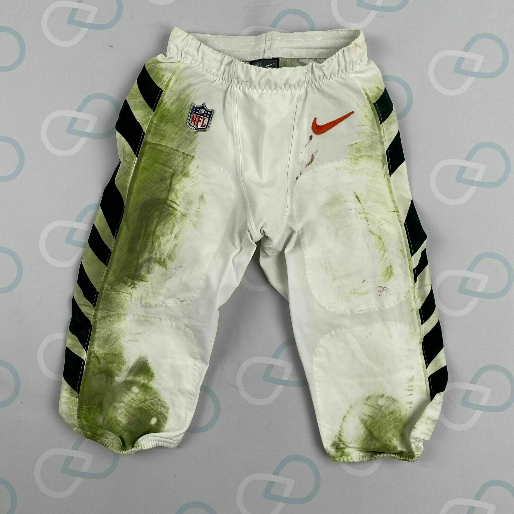 CHASE Game-Worn Pants vs Buccaneers
