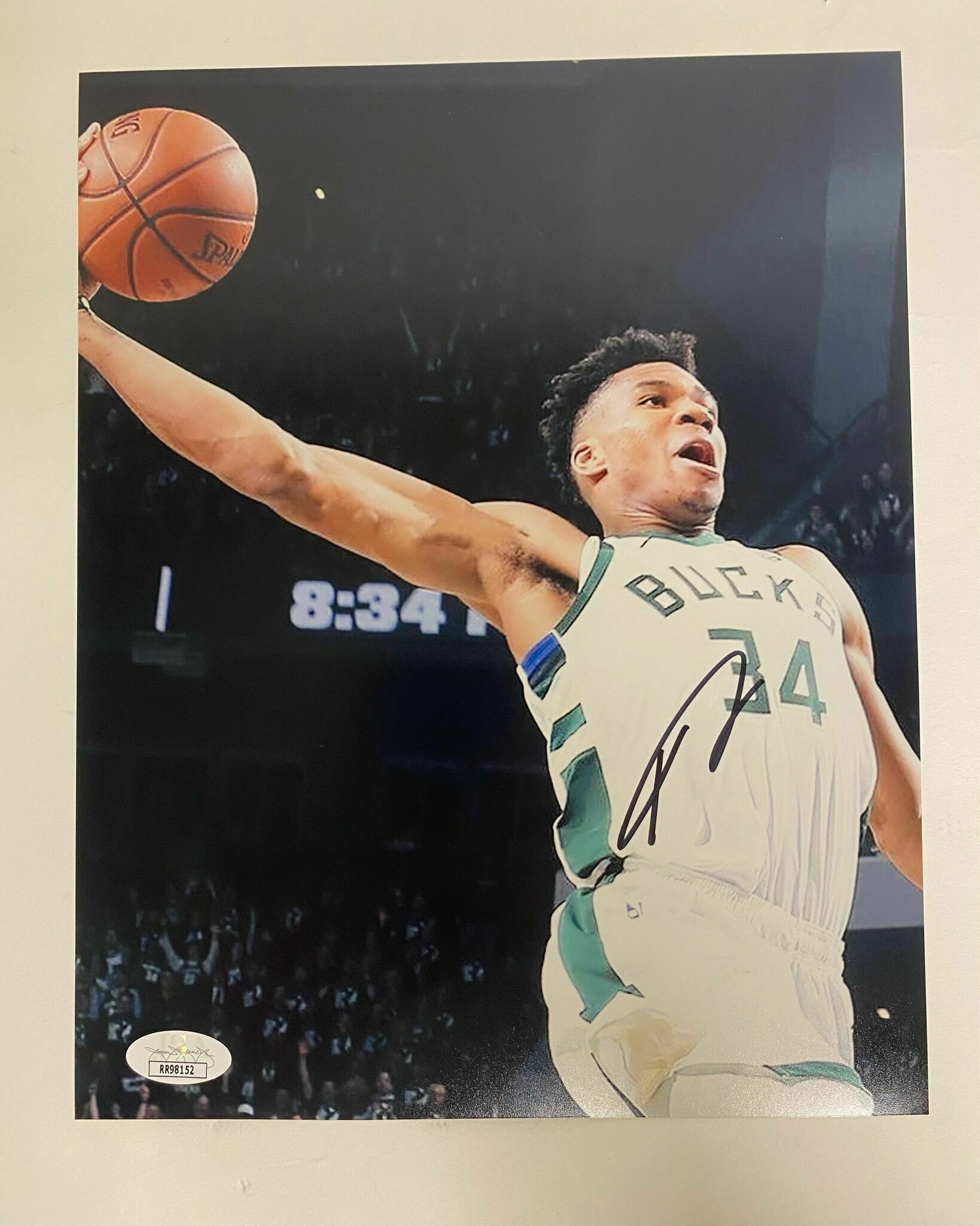 Giannis Signed 8x10 Dunk