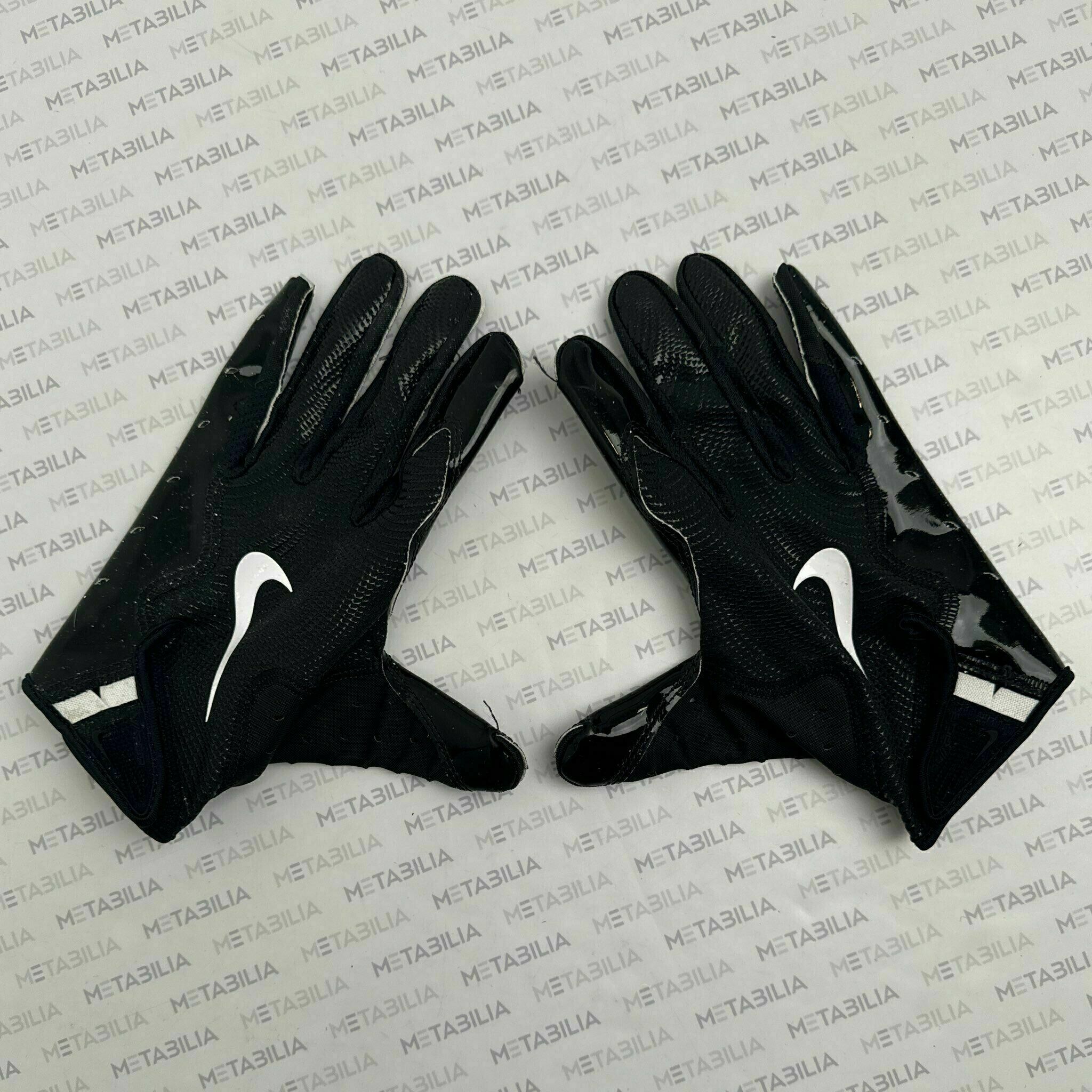 #25 Jacob Parrish Game-Worn Gloves vs Saints
