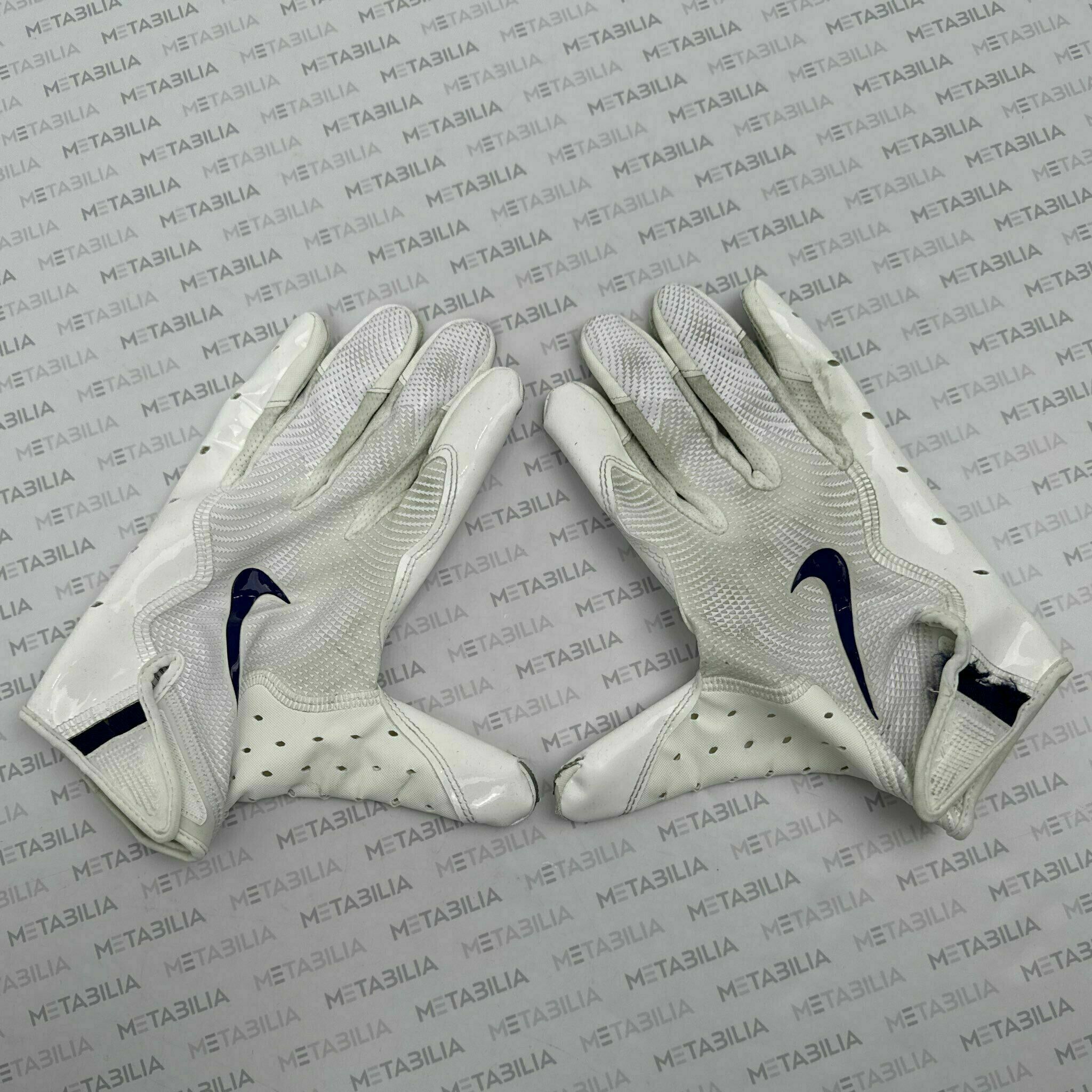 Justice Hill Game-Worn Gloves vs Vikings