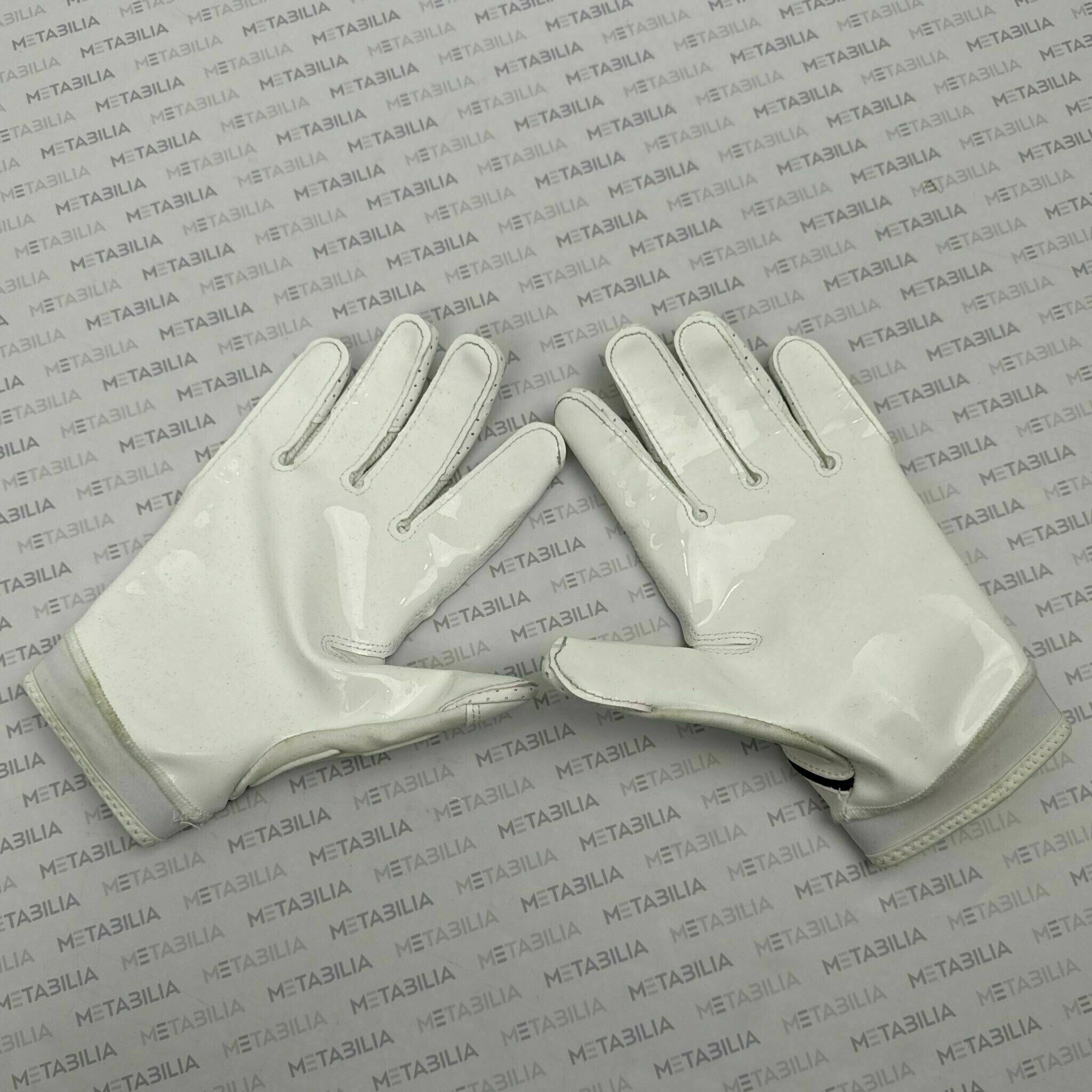 Ravens Player-Worn Gloves vs Rams