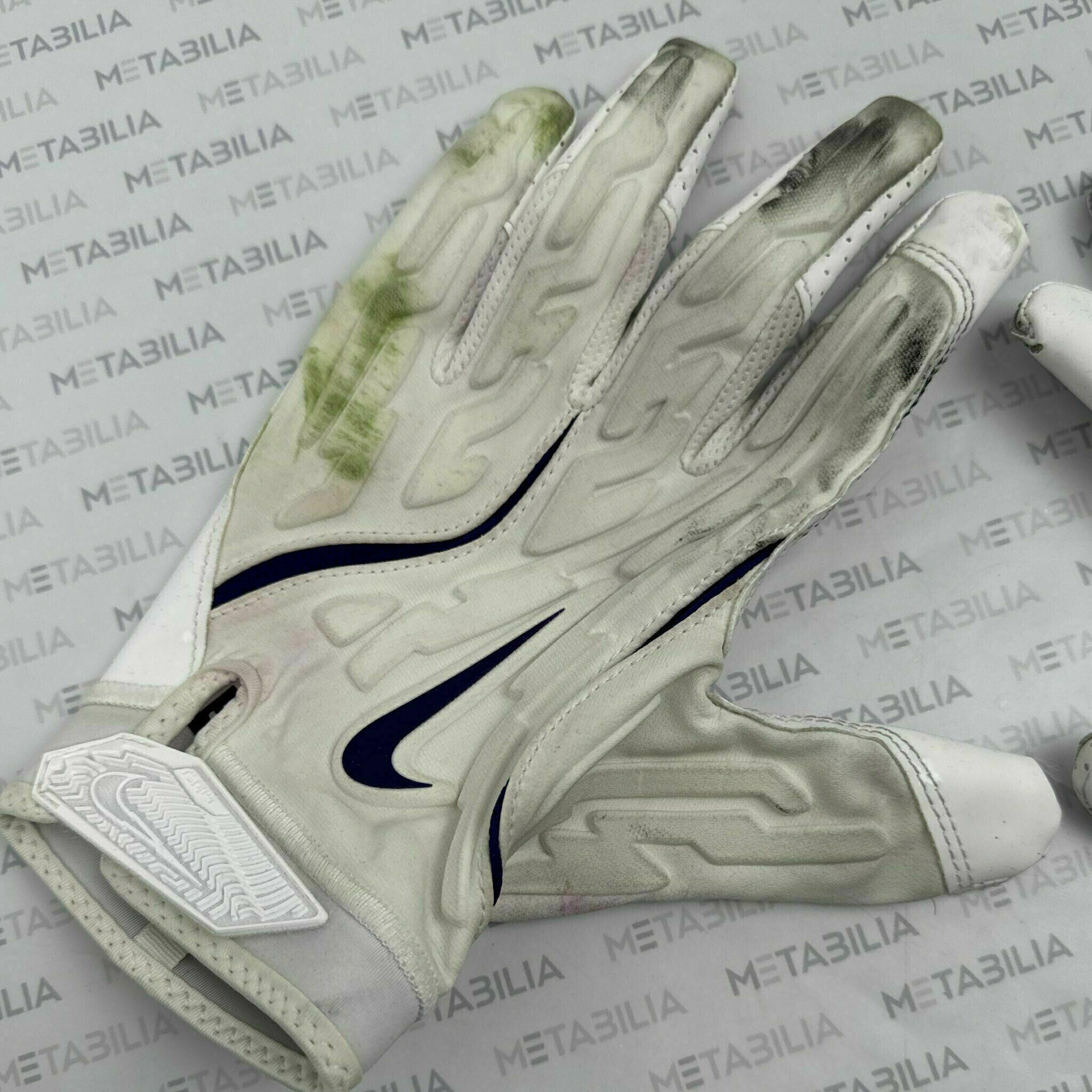 Ravens Player-Worn Gloves vs Rams