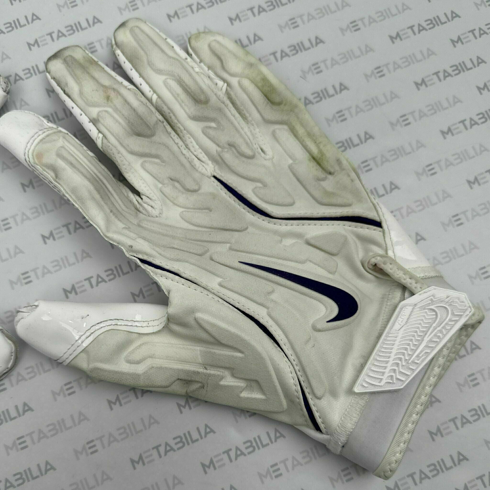 Ravens Player-Worn Gloves vs Rams