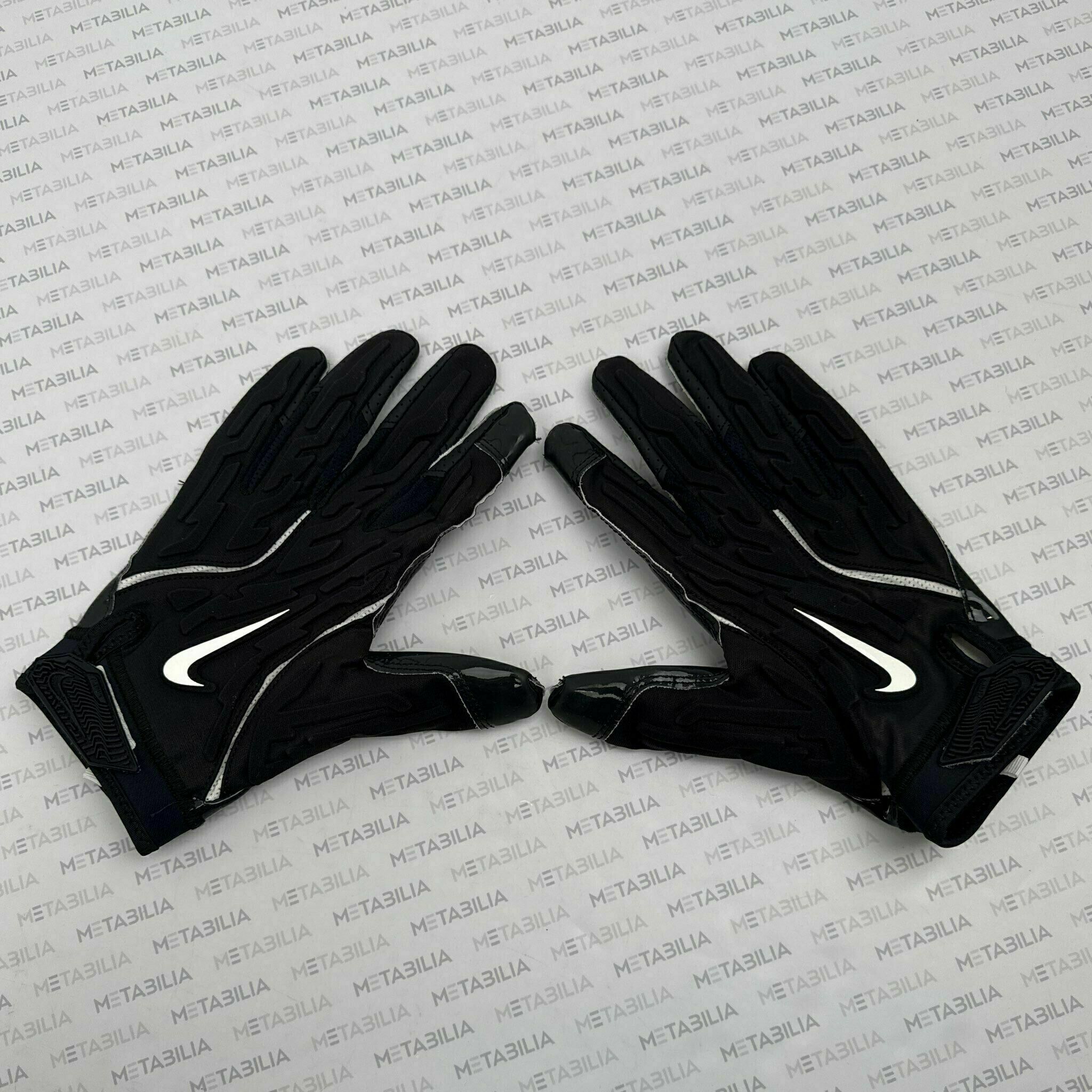#70 Juice Scruggs Game-Worn Gloves vs Chargers