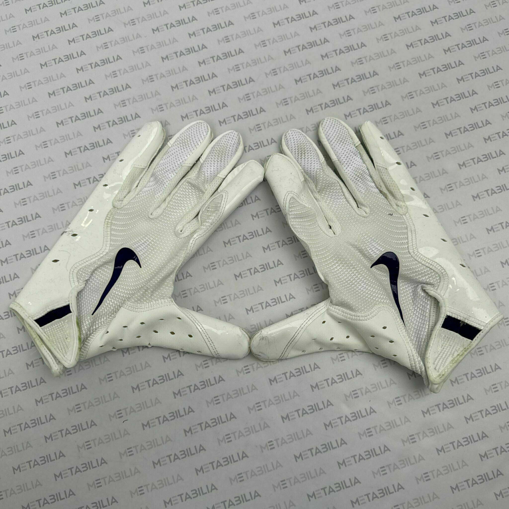 Justice Hill Game-Worn Gloves vs Jets