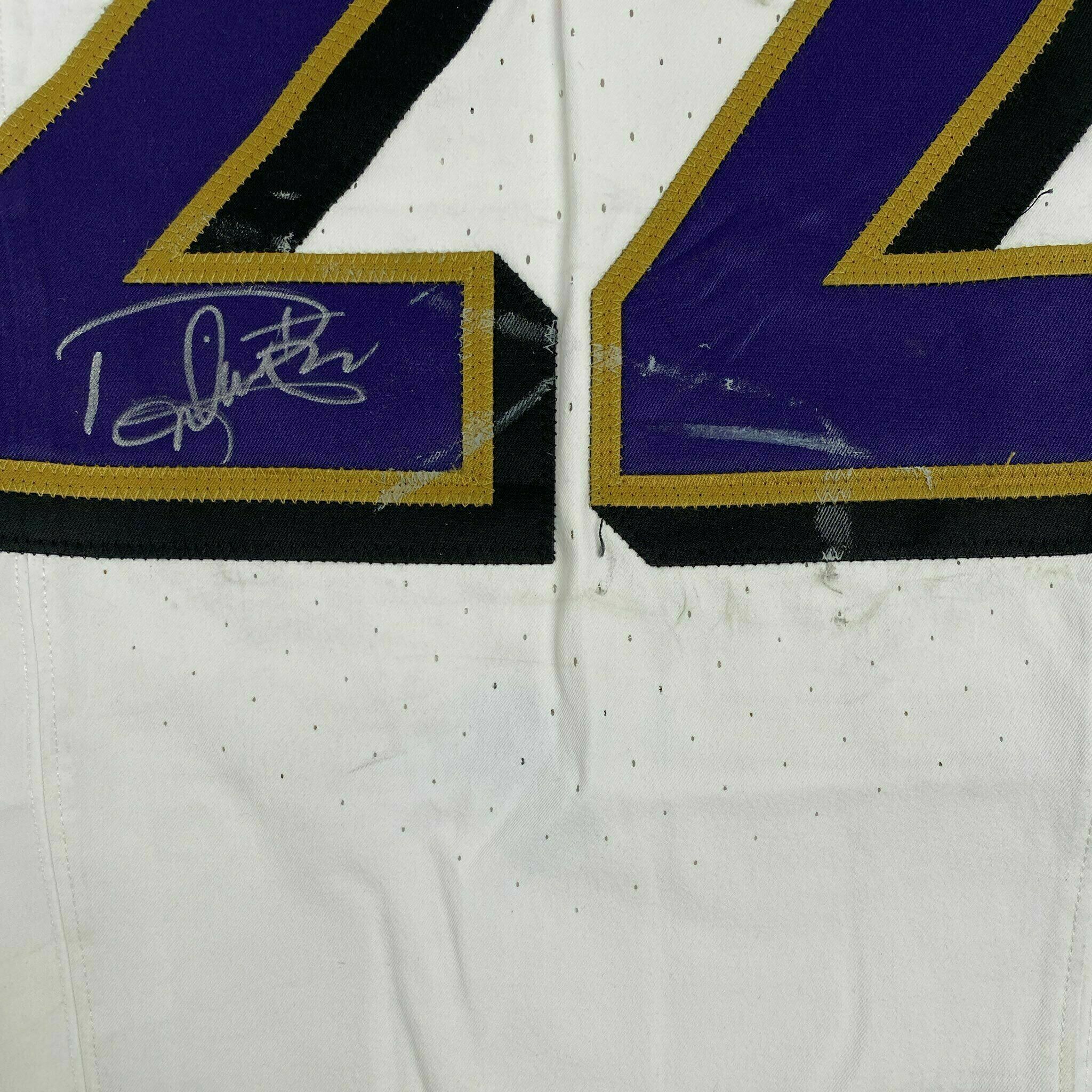 #22 Derrick Henry Signed Game-Worn Jersey vs NYG