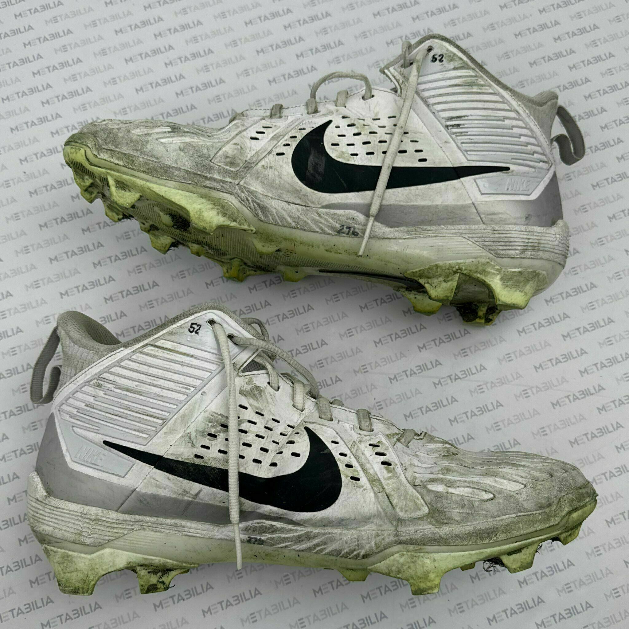 #52 Creed Humphrey Game-Worn Cleats vs Raiders