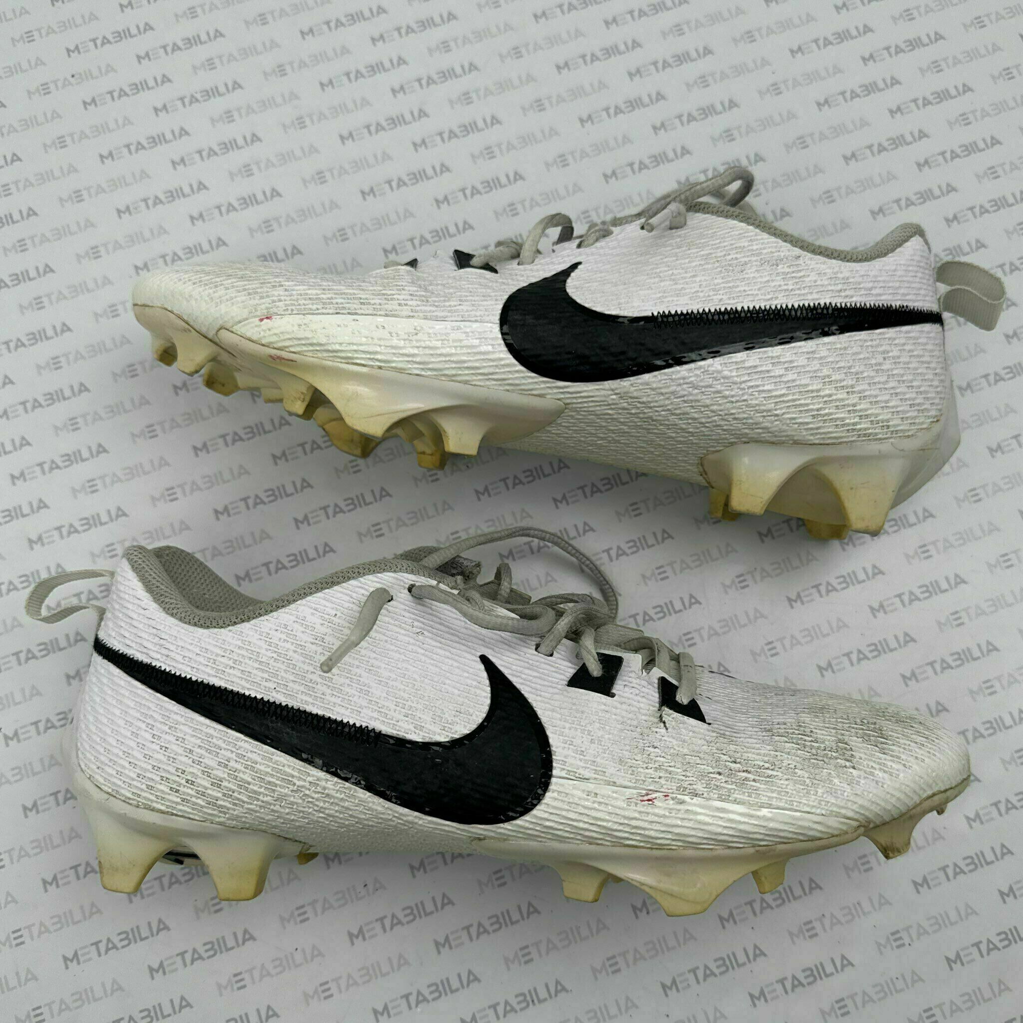 #27 Chamarri Conner Game-Worn Cleats vs Raiders