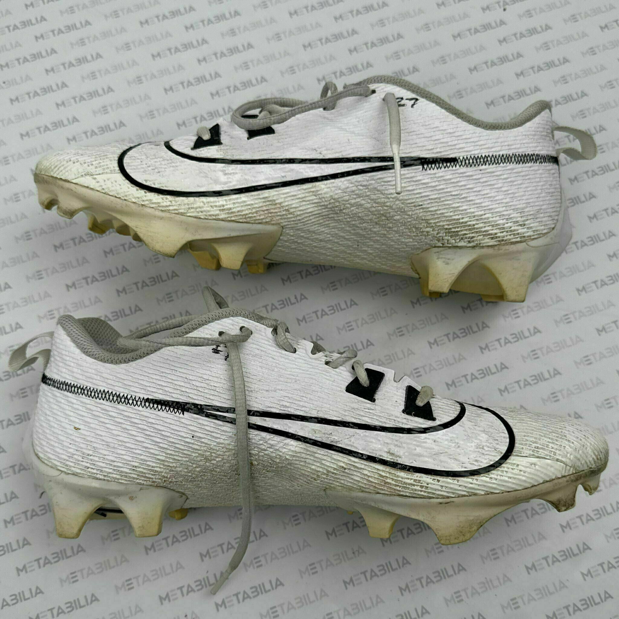 #27 Chamarri Conner Game-Worn Cleats vs Raiders