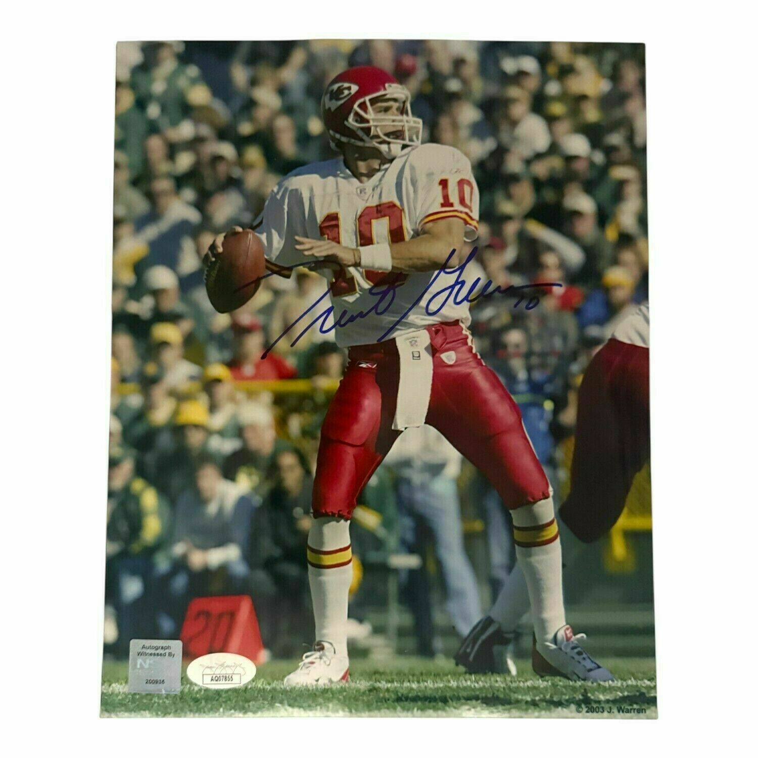Trent Green Autographed 8x10 Photo Throwing in White Jersey - Beckett Authentic