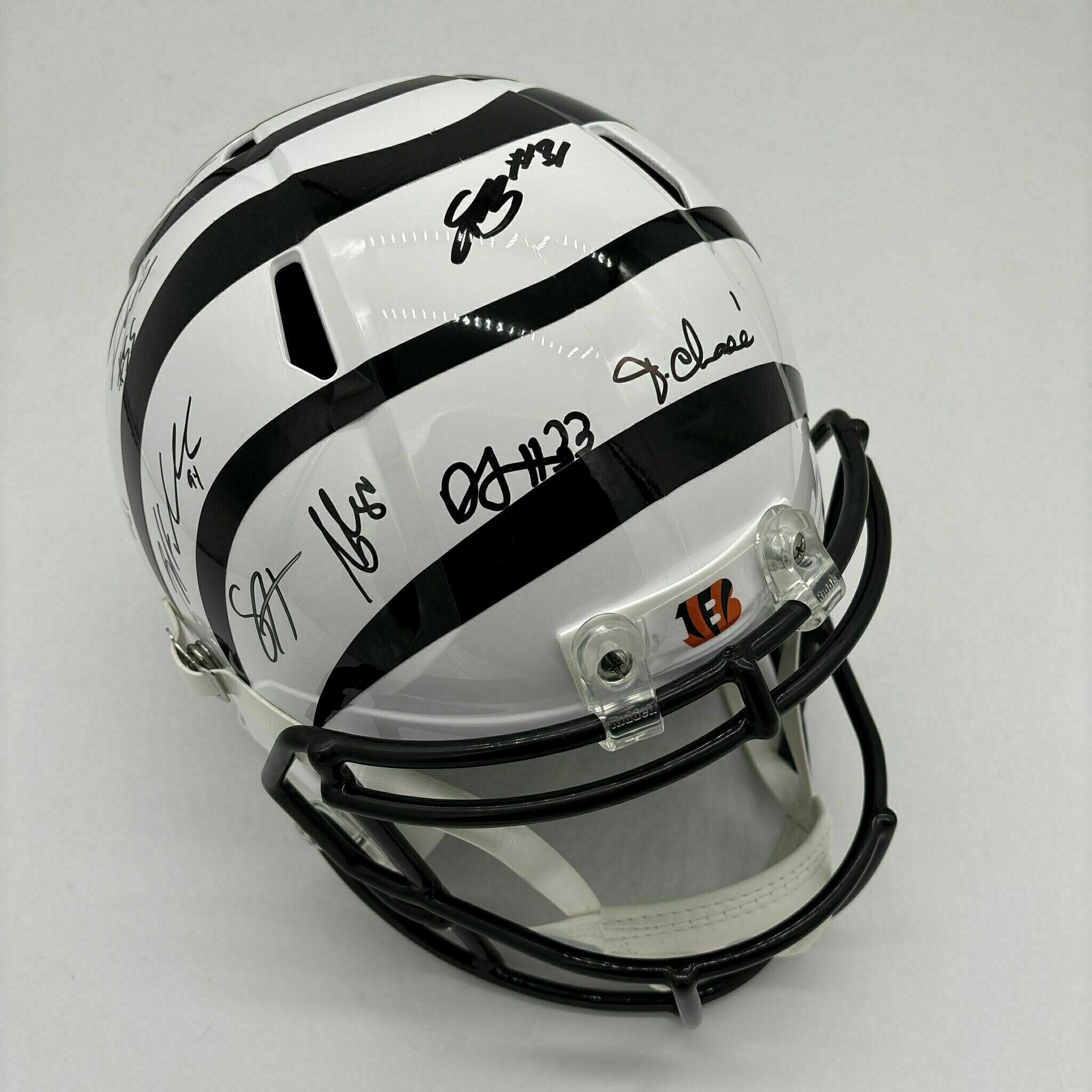 11 Player Signed FS Alt White Rep