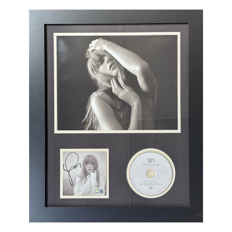 Taylor Swift Signed CD Insert with Unsigned 11x14 Photo Professionally Framed